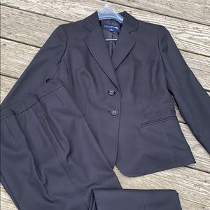 Women’s Stylish Traditional Pant Suite